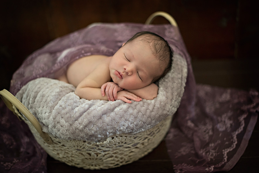 Newborn session — Zahra17